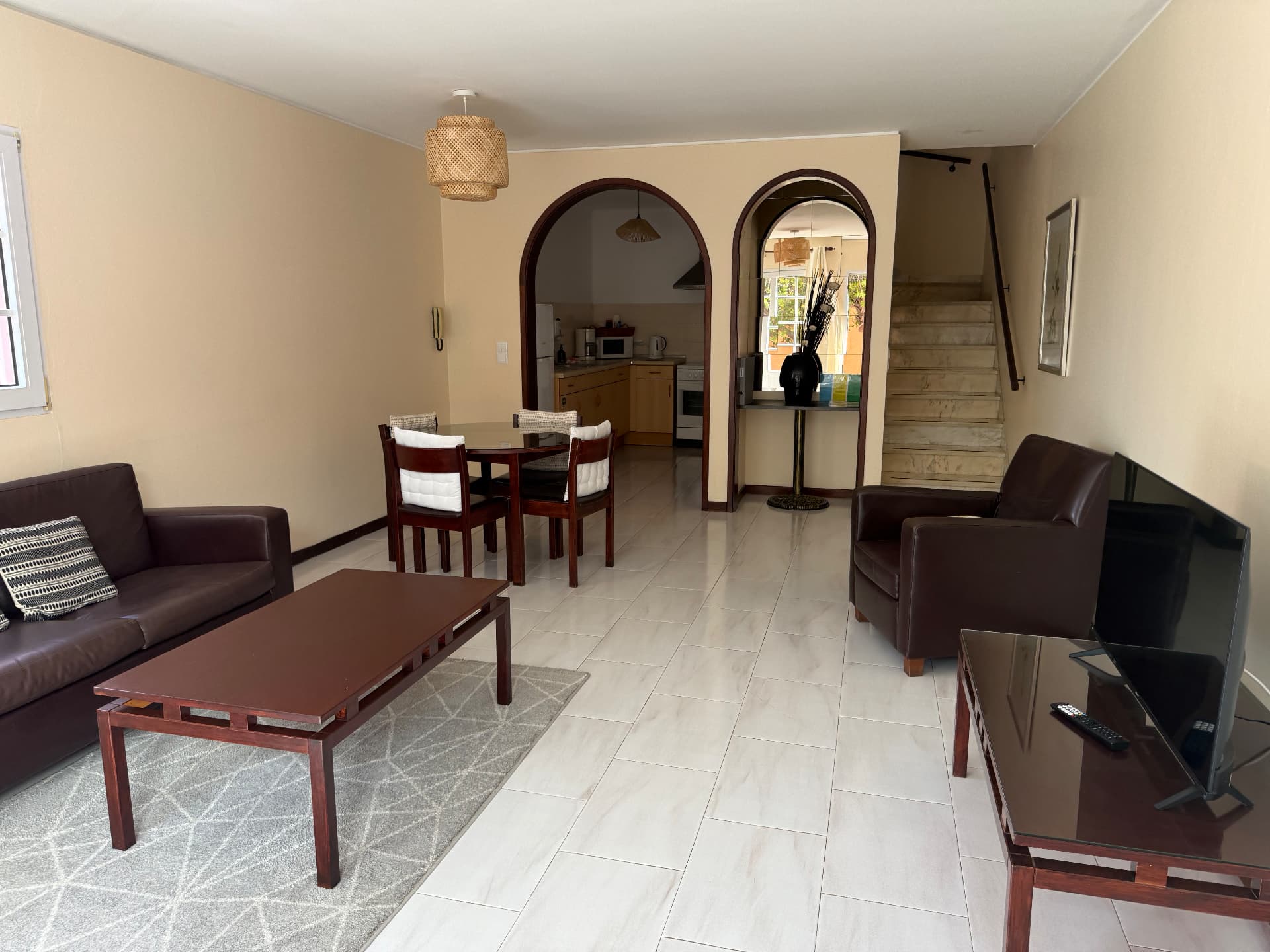 Open-plan Classic Villa lounge, dining area and kitchen